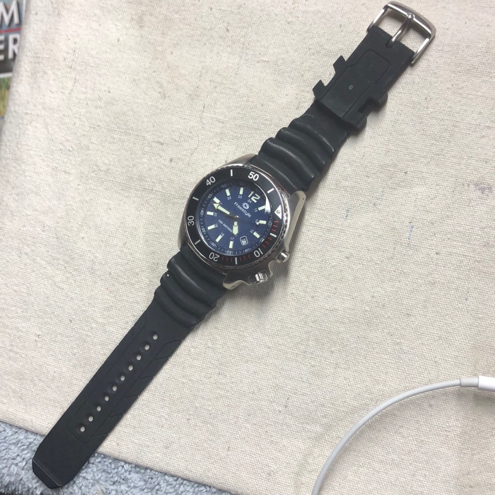 Freestyle diving watch